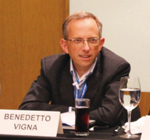 ST執行副總裁兼模擬器件、MEMS及傳感器產品事業部總經理Benedtto Vigna